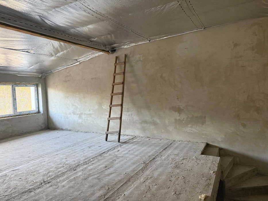 Продаж котеджу з ділянкою 0,84 сот., у с. Ременів