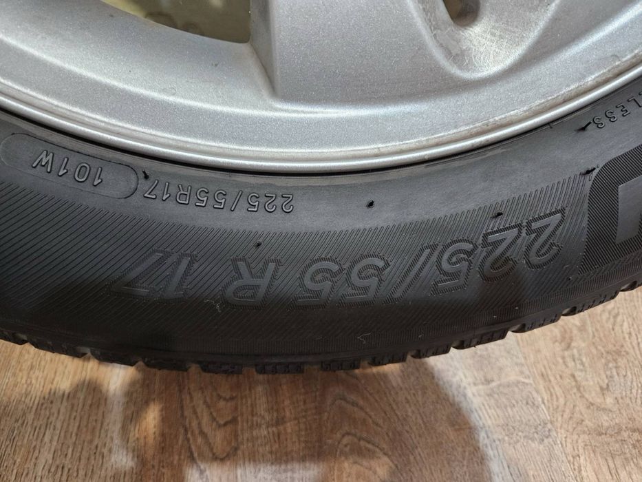 Резина всесизонна 255/55/R17 б/у 4 шт с дисками 5*108