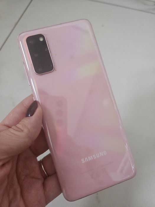 Samsung S20 różowy