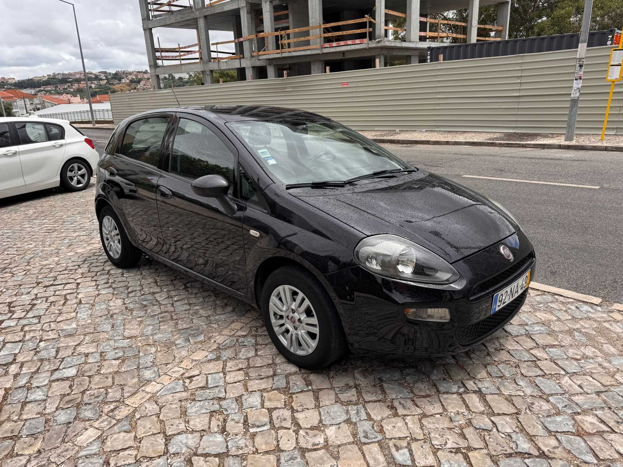Fiat Punto 1.2 2012 Nacional – 170.000 KMS – Pintura Nova