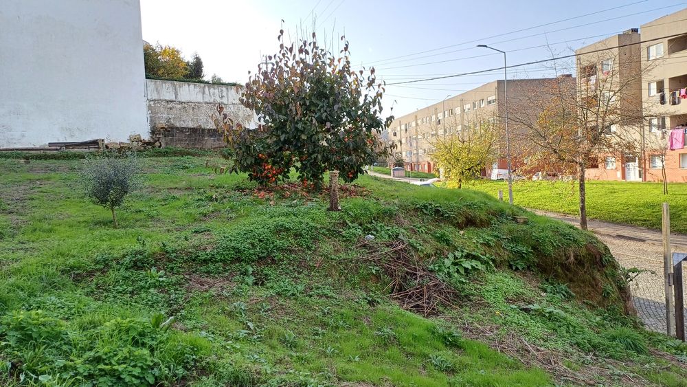 Terreno urbano 323 m2