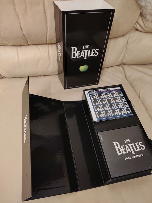 Унікальний подарунковий набір для справжнього цінувача  THE BEATLES