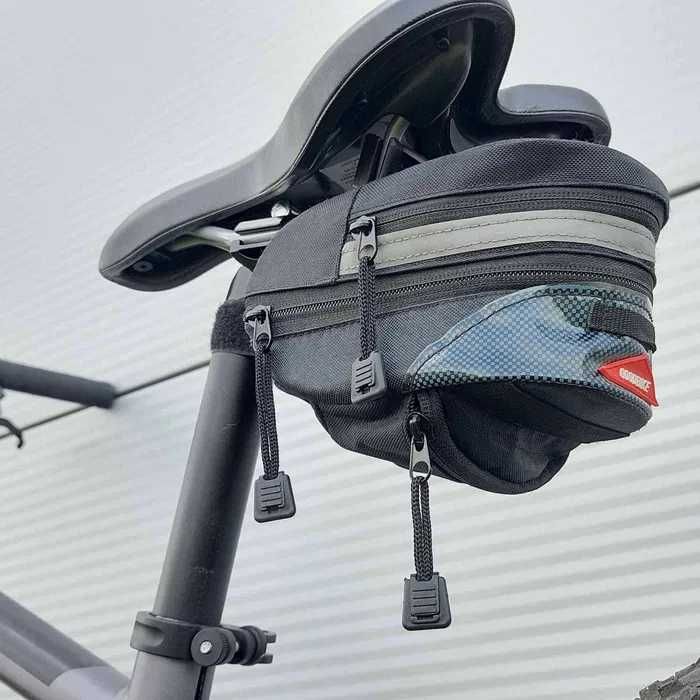 Sakwa rowerowa poj. ok. 1L podsiodłowa, montaż na klamrę powiększana P