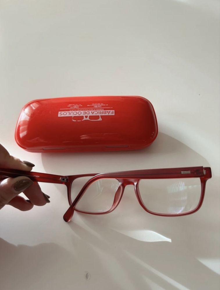 Óculos para falta de vista (perto) com receita médica