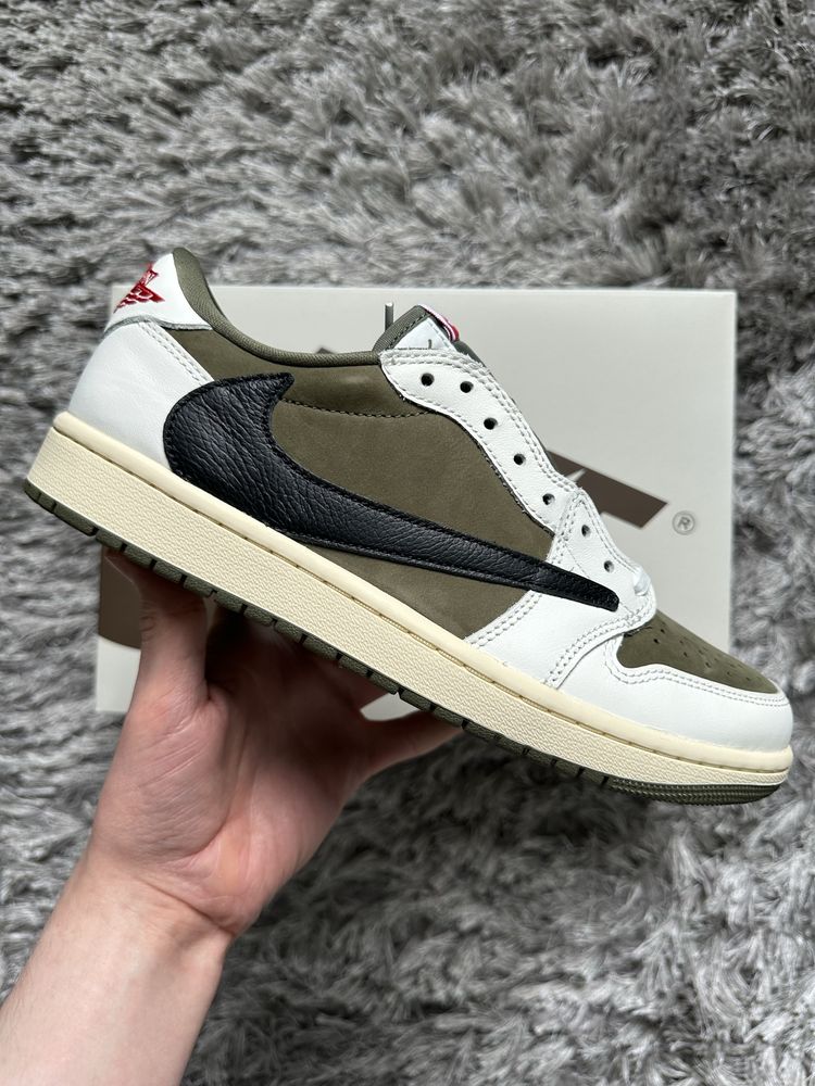 (43) Jordan 1 Retro Low OG SP | Travis Scott Medium Olive