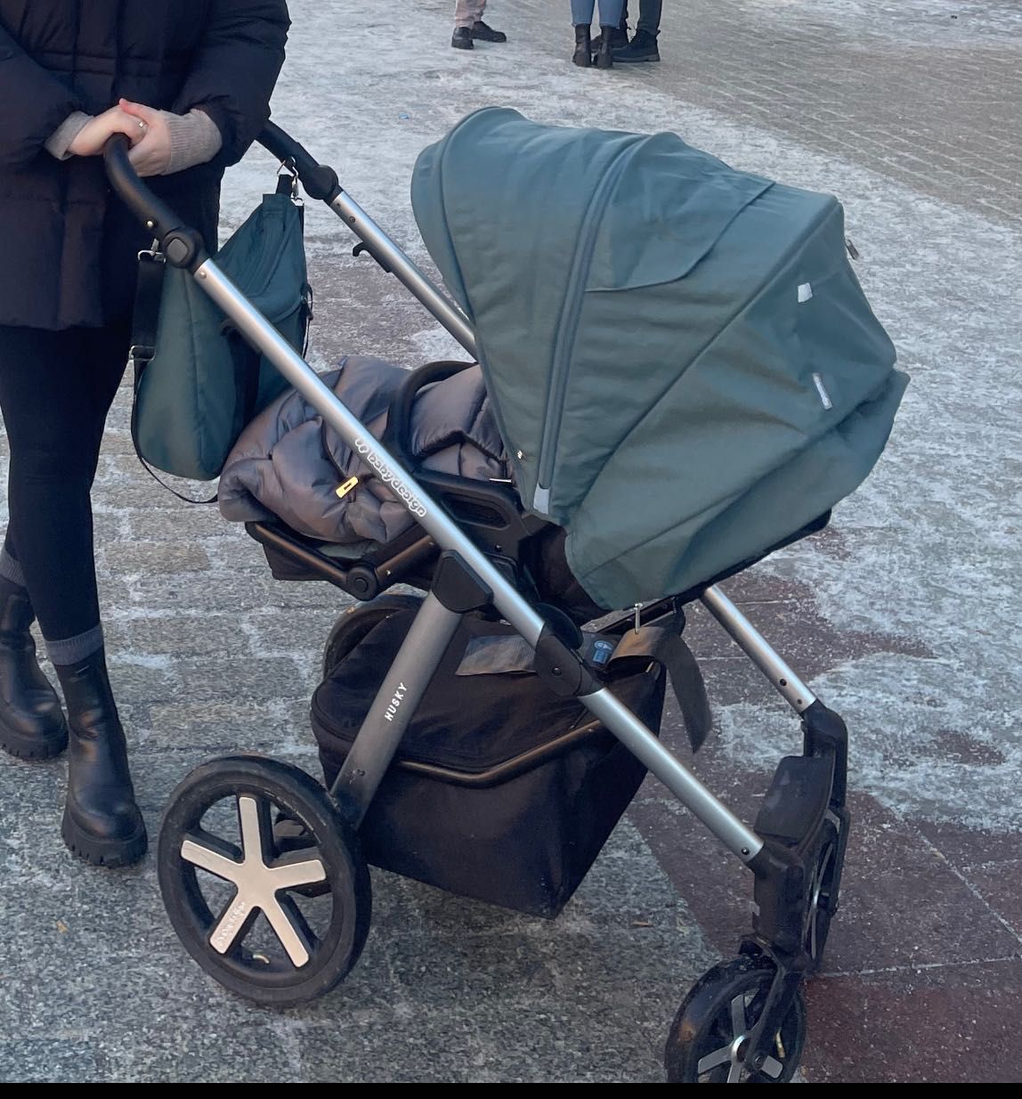 Wózek Baby Design Husky + Fotelik Cybex Aton M