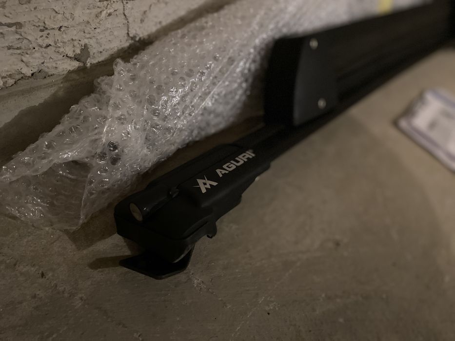 Bagażnik dachowy na relingi wraz z uchwytem na snowboard i narty