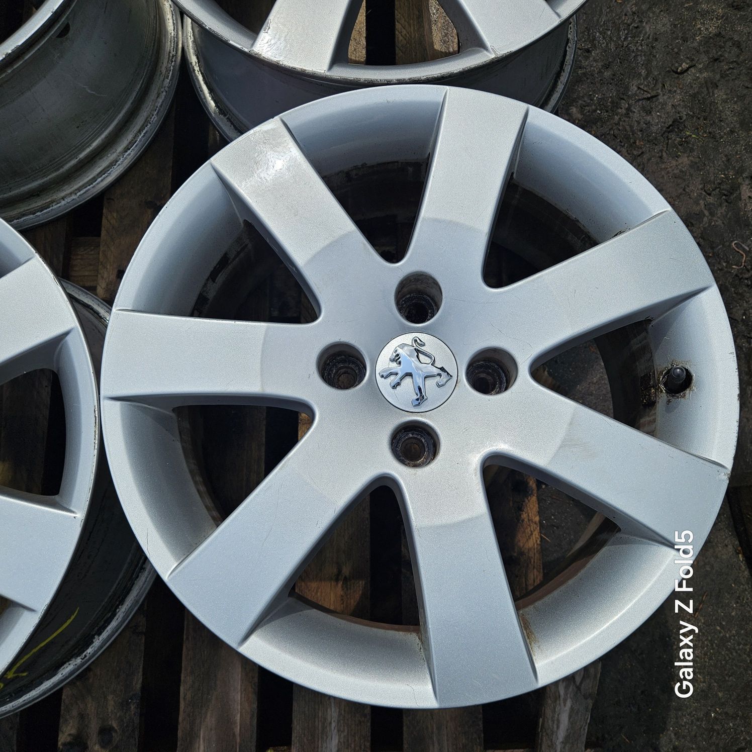 Alufelgi 16 Peugeot Citroen 4x108 ET32