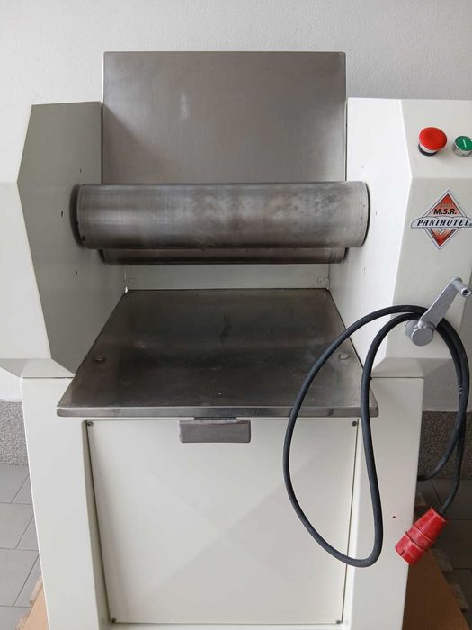 Cilindro sovador manual marca Ferneto regueifa baguete