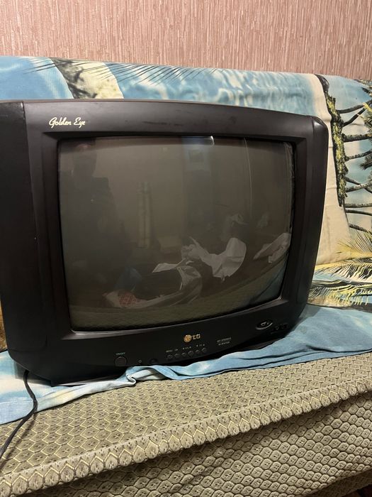 Продам телевізор ламповий LG