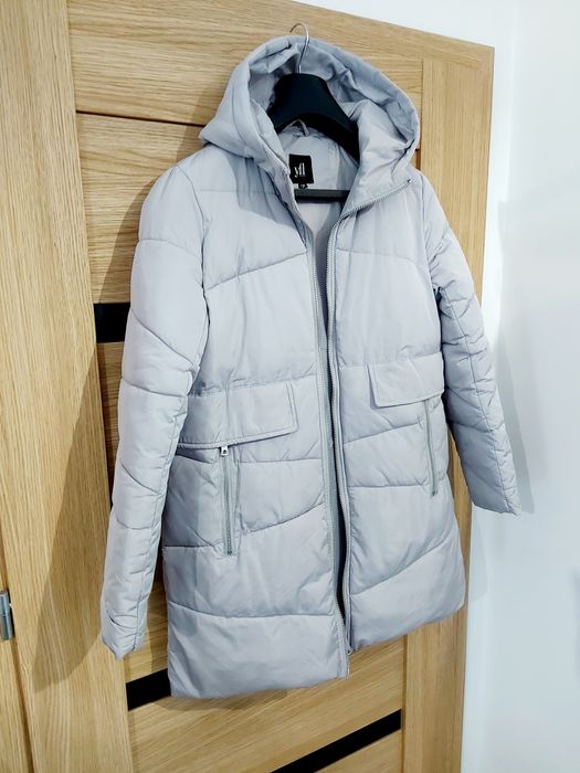 Modna ocieplana pikowana kurtka puffer roz 36 S z kapturem Reserved