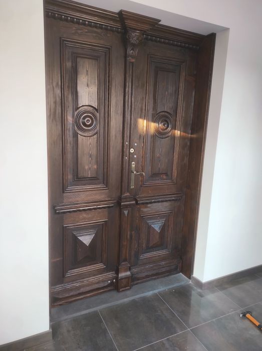 Renowacje mebli i drzwi,ławy kościelne