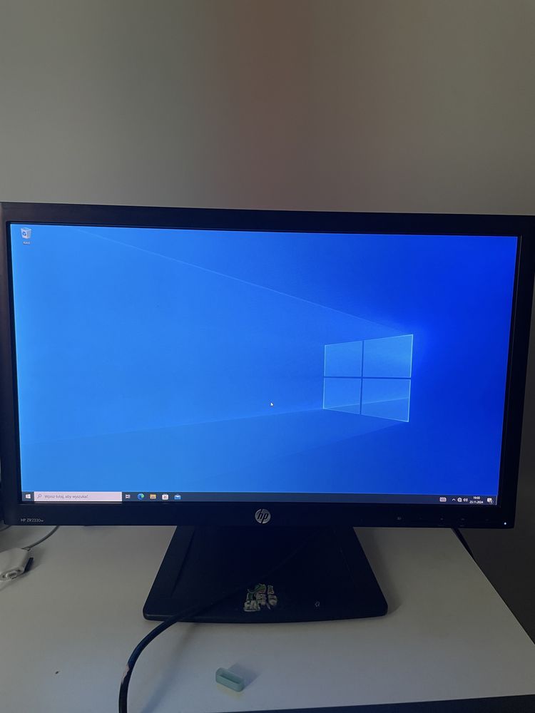 Sprzedam komputer do gier z monitorem
