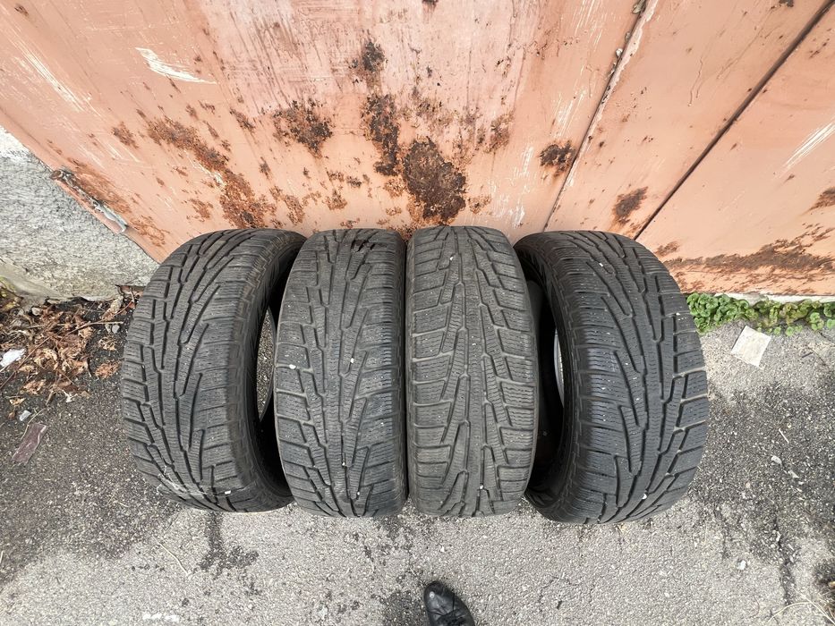 Зимня резіна Nexen.