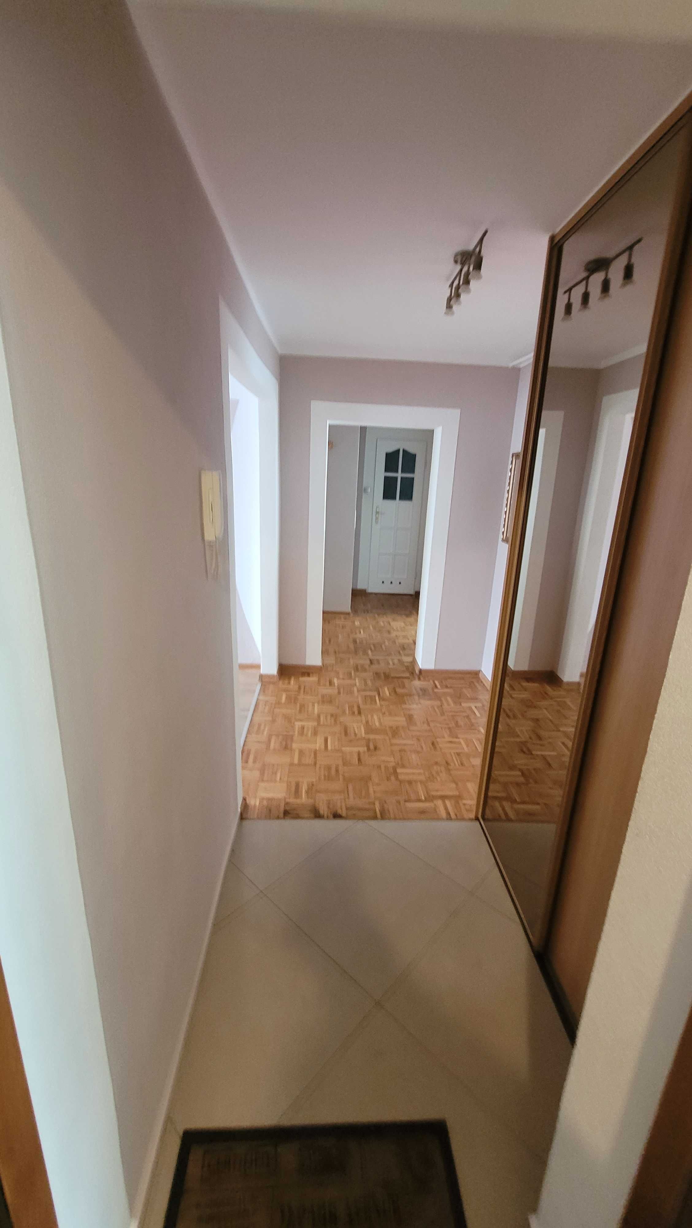 Mieszkanie 73 m w centrum Ciechanowa w pelni wyposazone po remoncie.