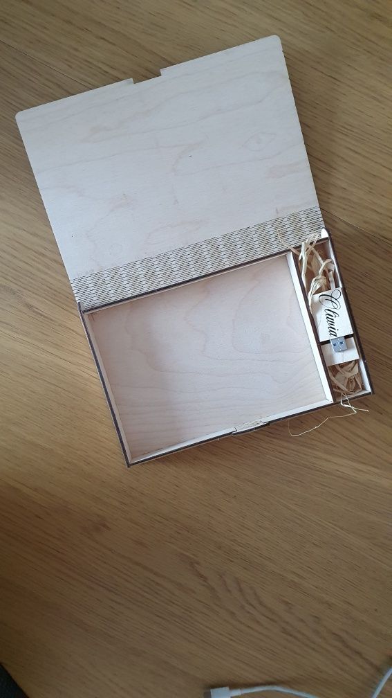Pudełko na Odbitki i pendrive
