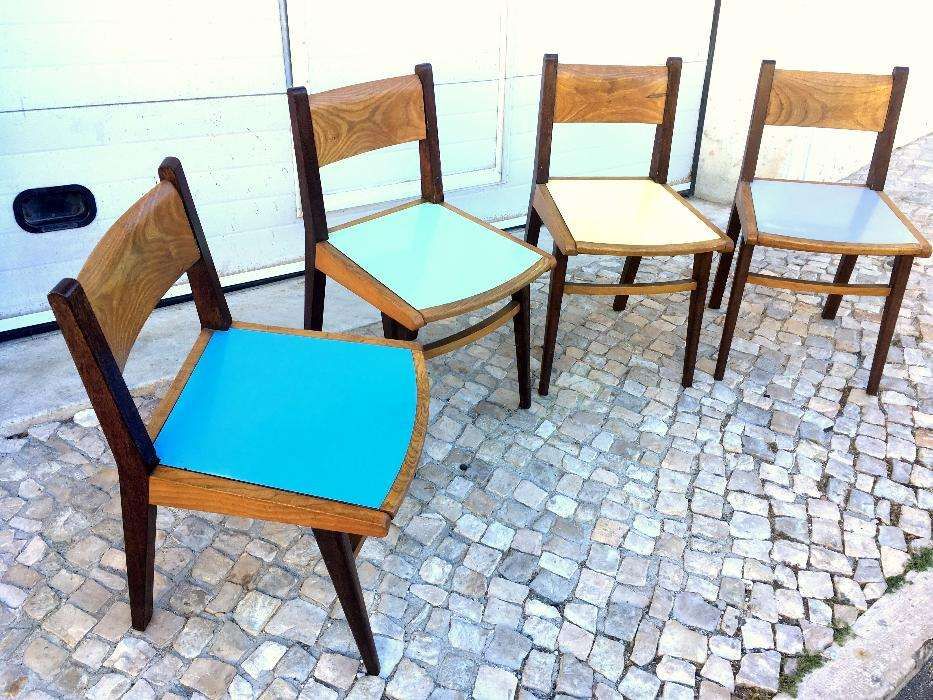 Cadeira olaio vintage 43comp X 43prof X 77alt