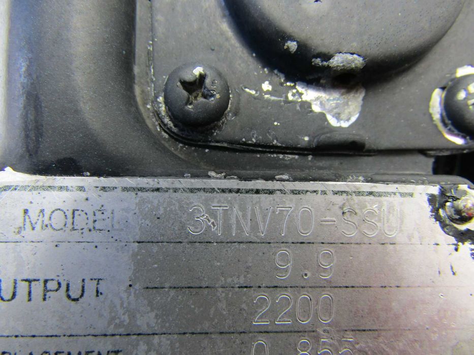 Yanmar 3TNV70-S 3TN pokrywa dekiel zaworów