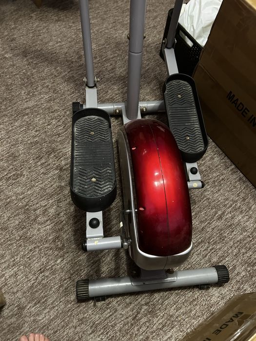 Еліпс, еліптичний тренажер, орбітрек