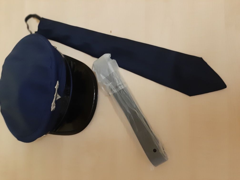 Przebranie Pani Policjant. Rozmiar 116-122.