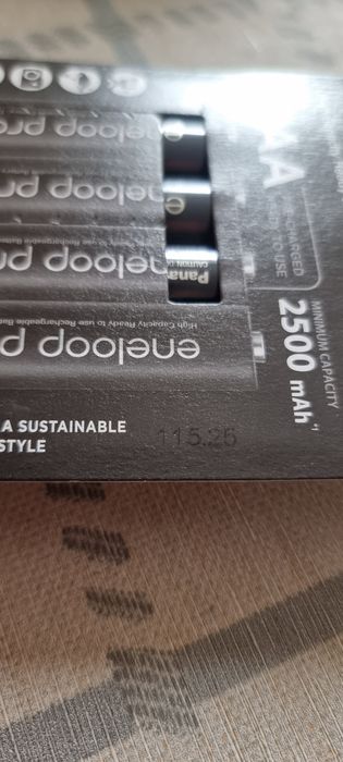 Panasonic AA 2500mAh NiMh 4шт Eneloop Pro