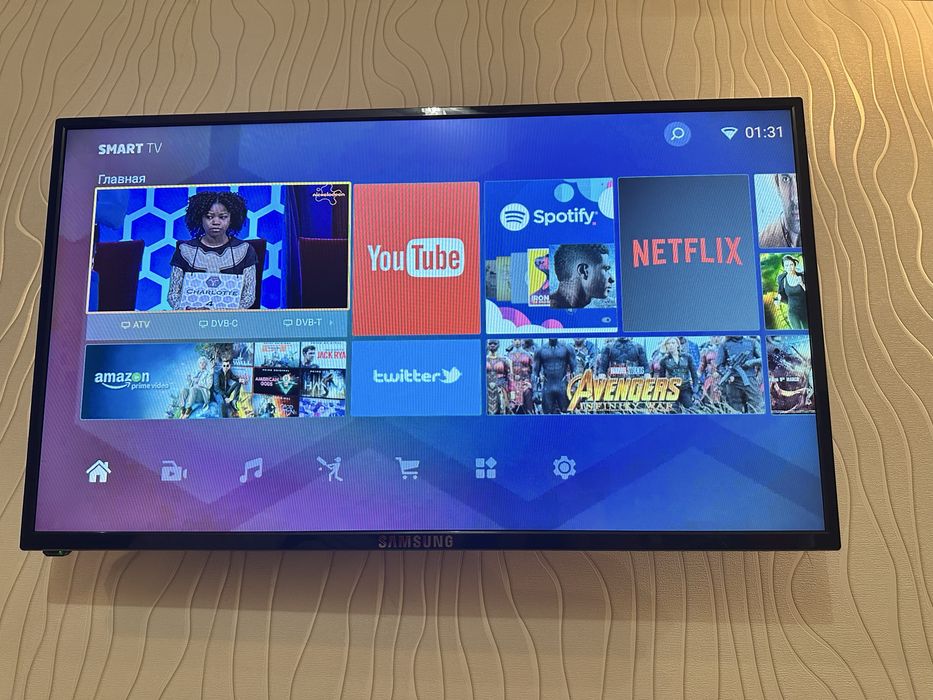 Продам телевізор Samsung Smart TV