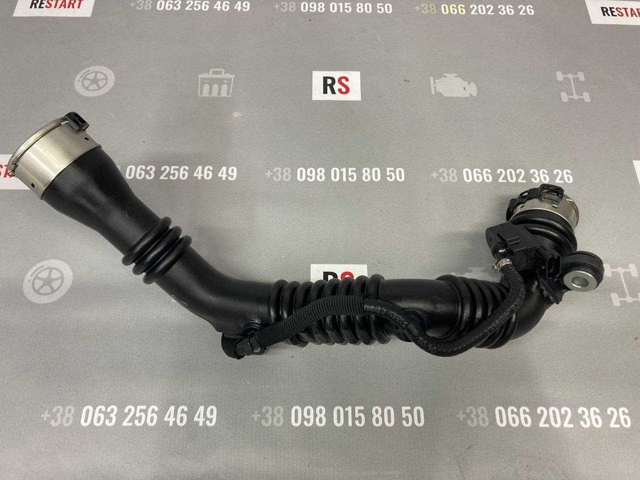 Патрубок інтеркулера 1.6 dCi Renault Trafic (Рено Трафік) 144603264R