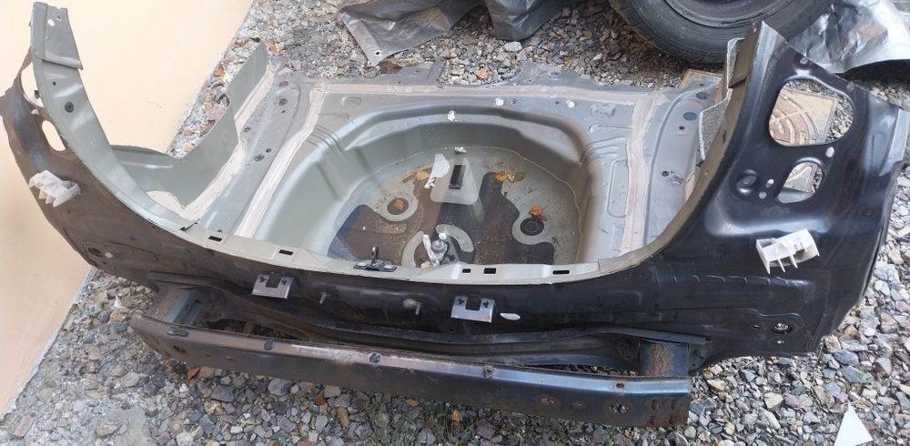 Wanna pas tył belka zderzaka toyota yaris III 13r