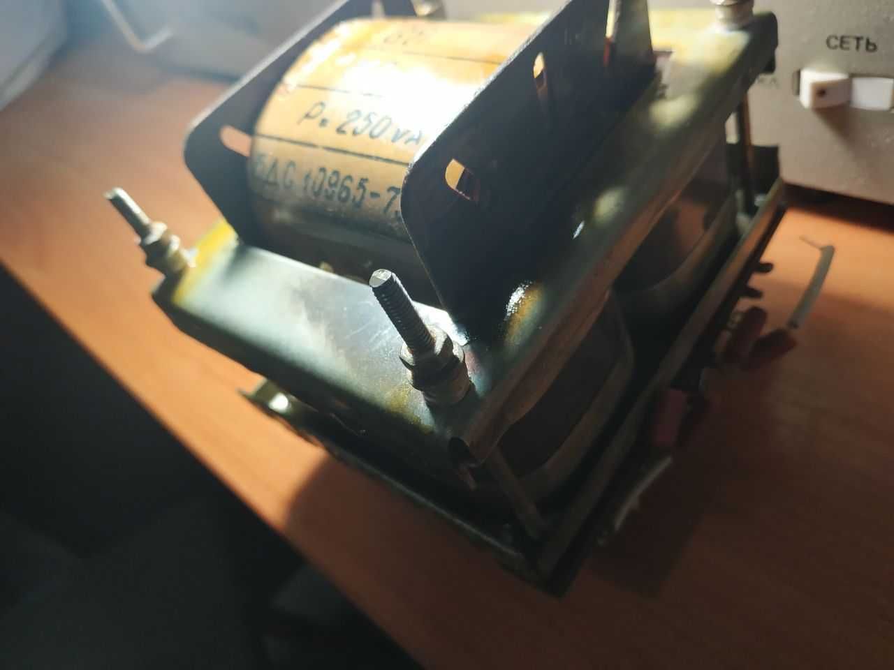 трансформатор 250VA