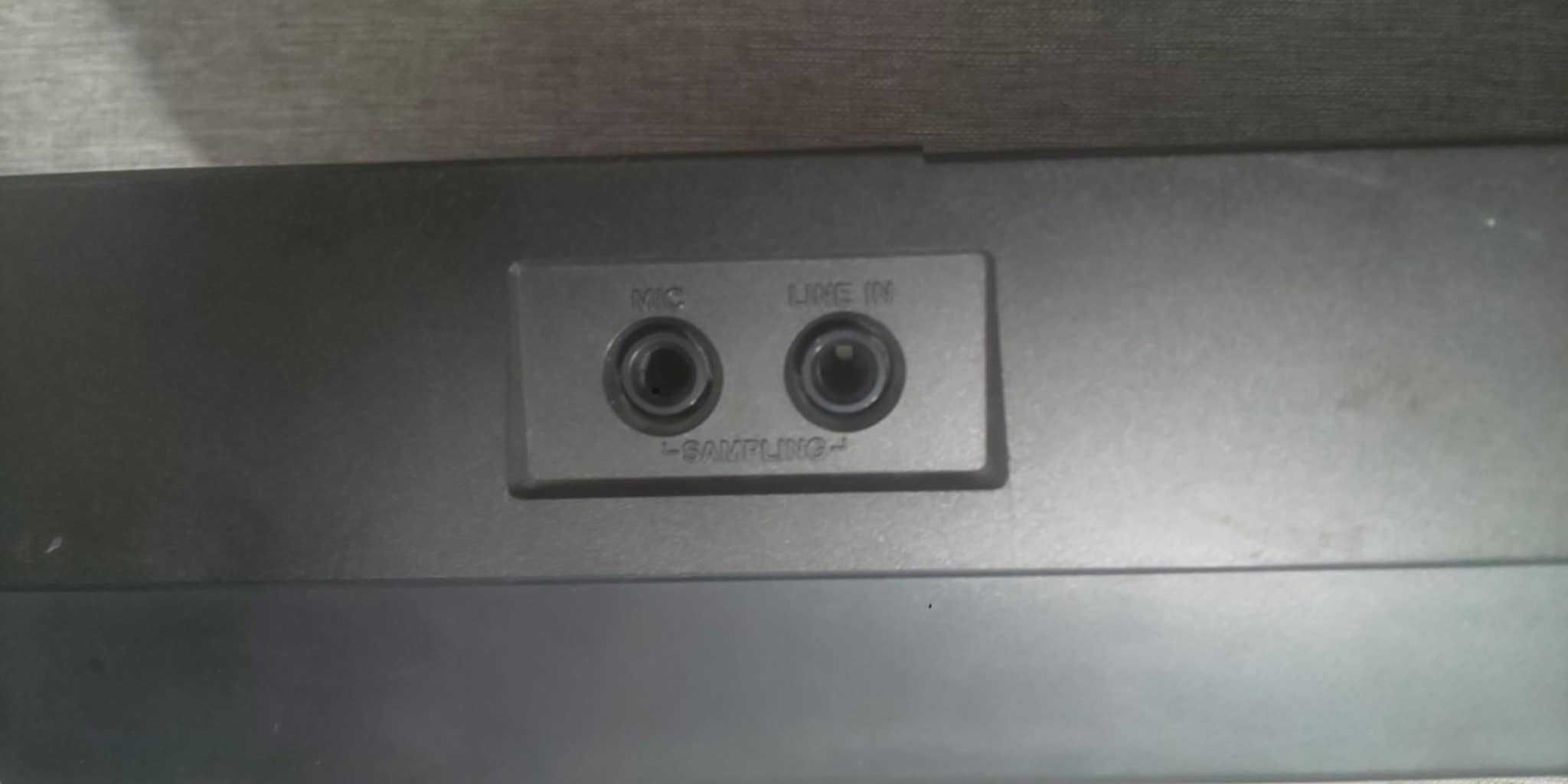 Casio SK-2100 Sampler Keyboards
