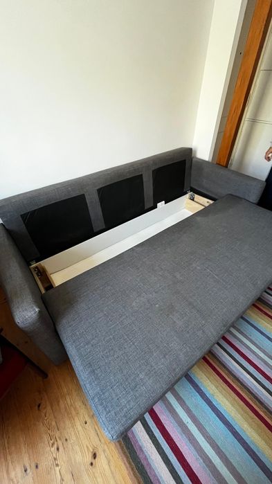 Sofá-cama FRIHETEN cinzento
