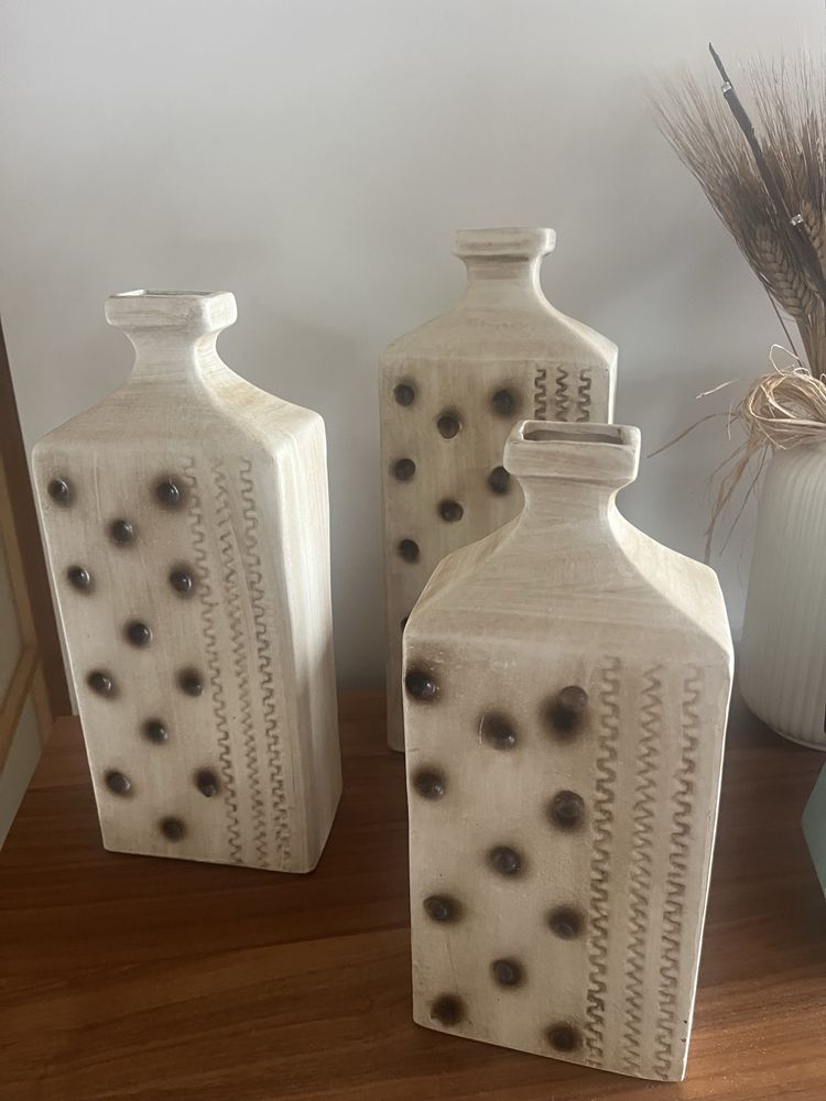 Conjunto de 3 jarros
