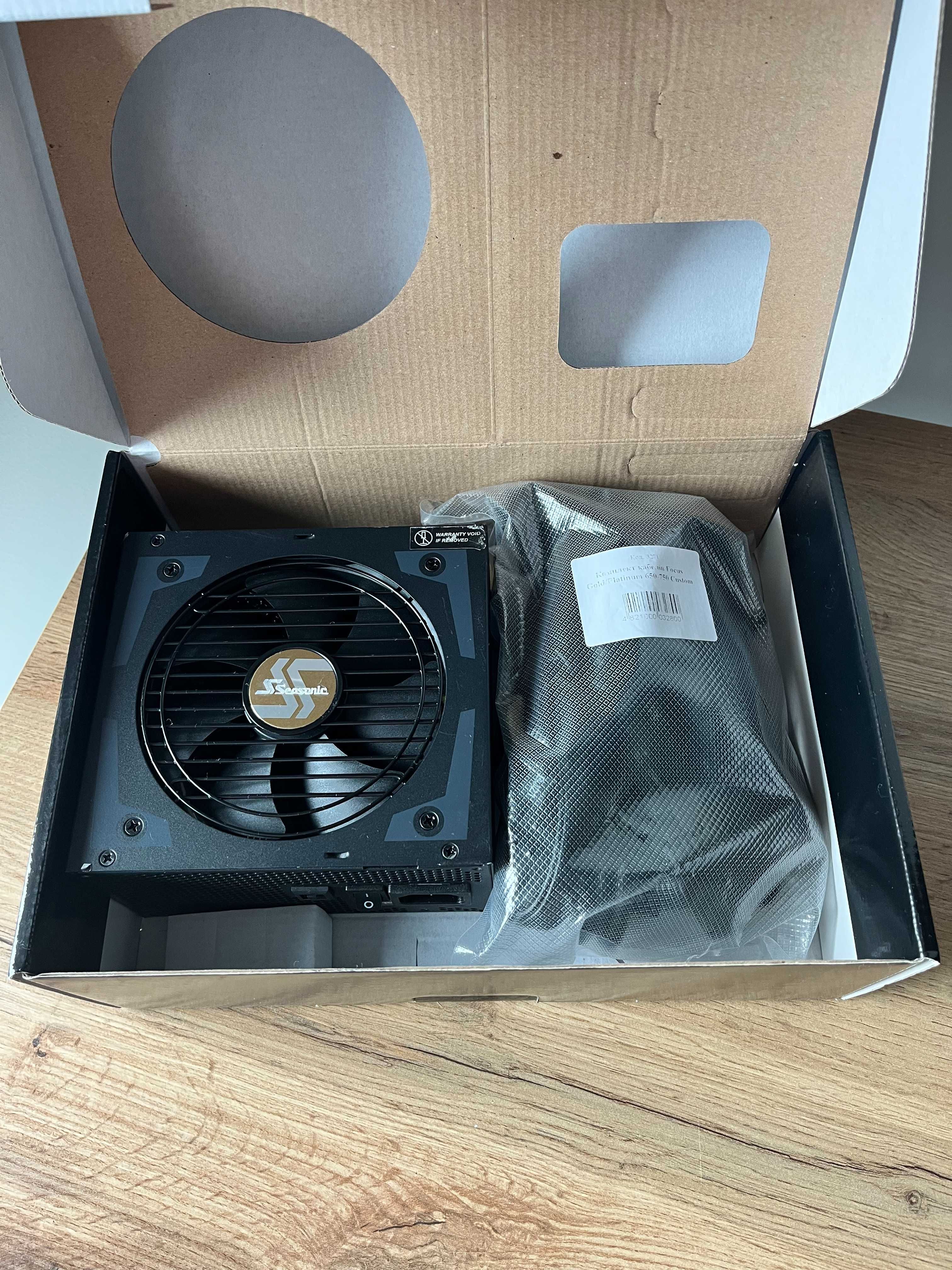 Блок живлення Seasonic Focus Plus Gold 650W (SSR-650FX)