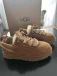 buty UGG Lowmel r.39