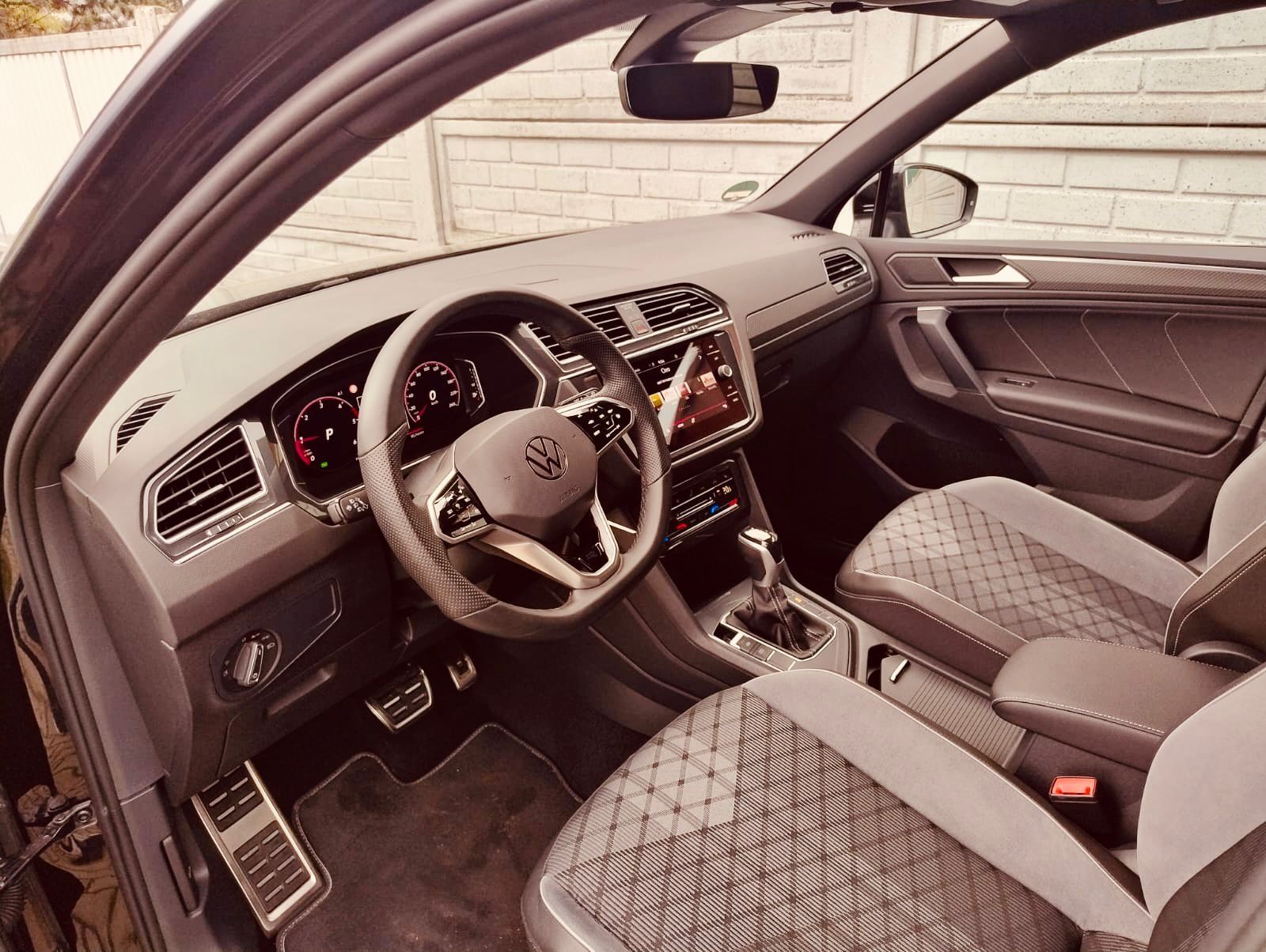 VW Tiguan R-line Black Edition 2023r TDI DSG FV23% rej PL 

Limitowana