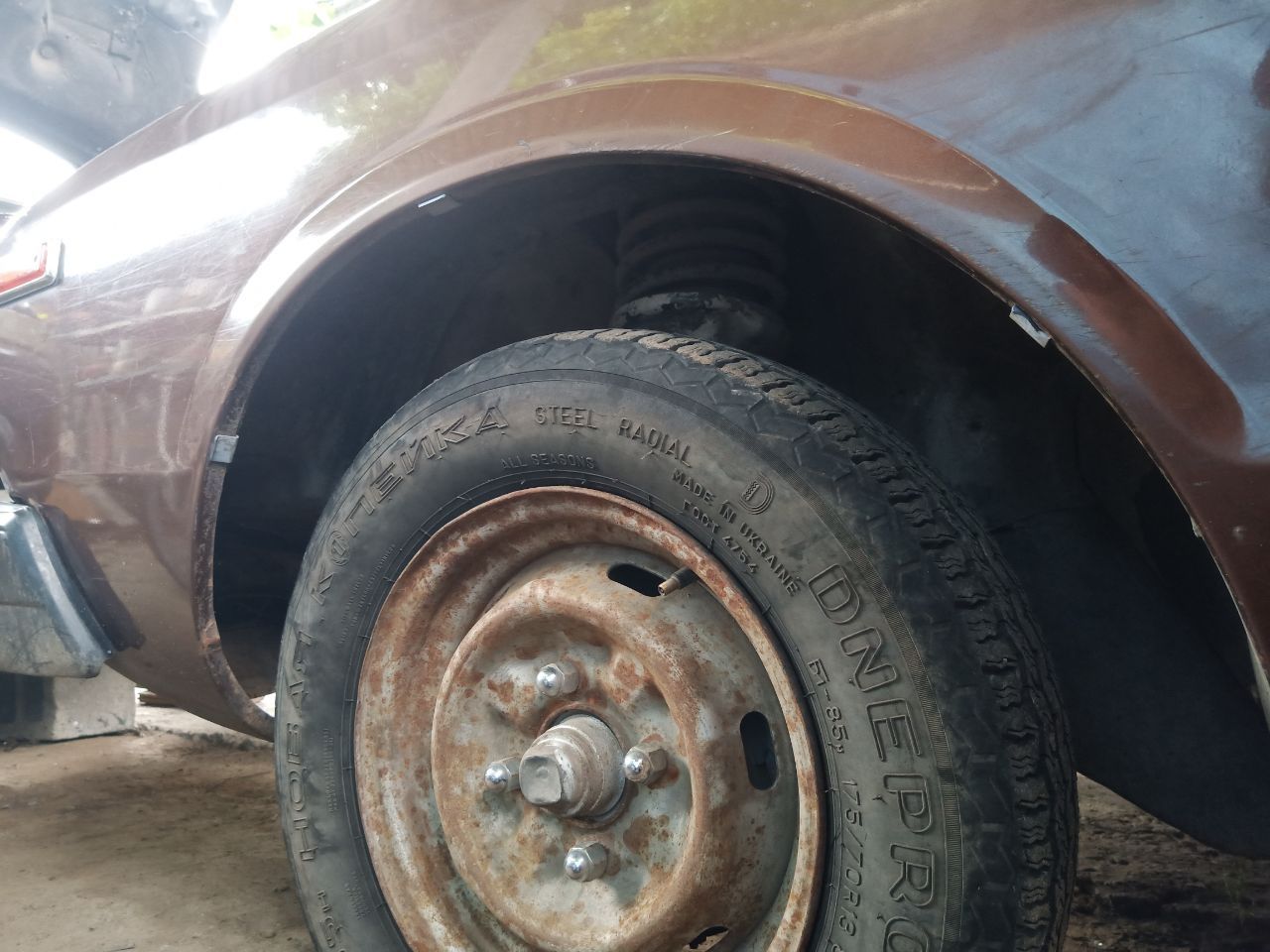 Nissan Bluebird 810 (Datsun 1978)  • В рідній фарбі • На ходу