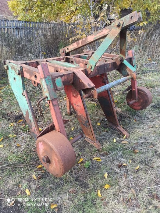 Продам глибокорозпушувач та плуг плн 3.35. Під МТЗ.