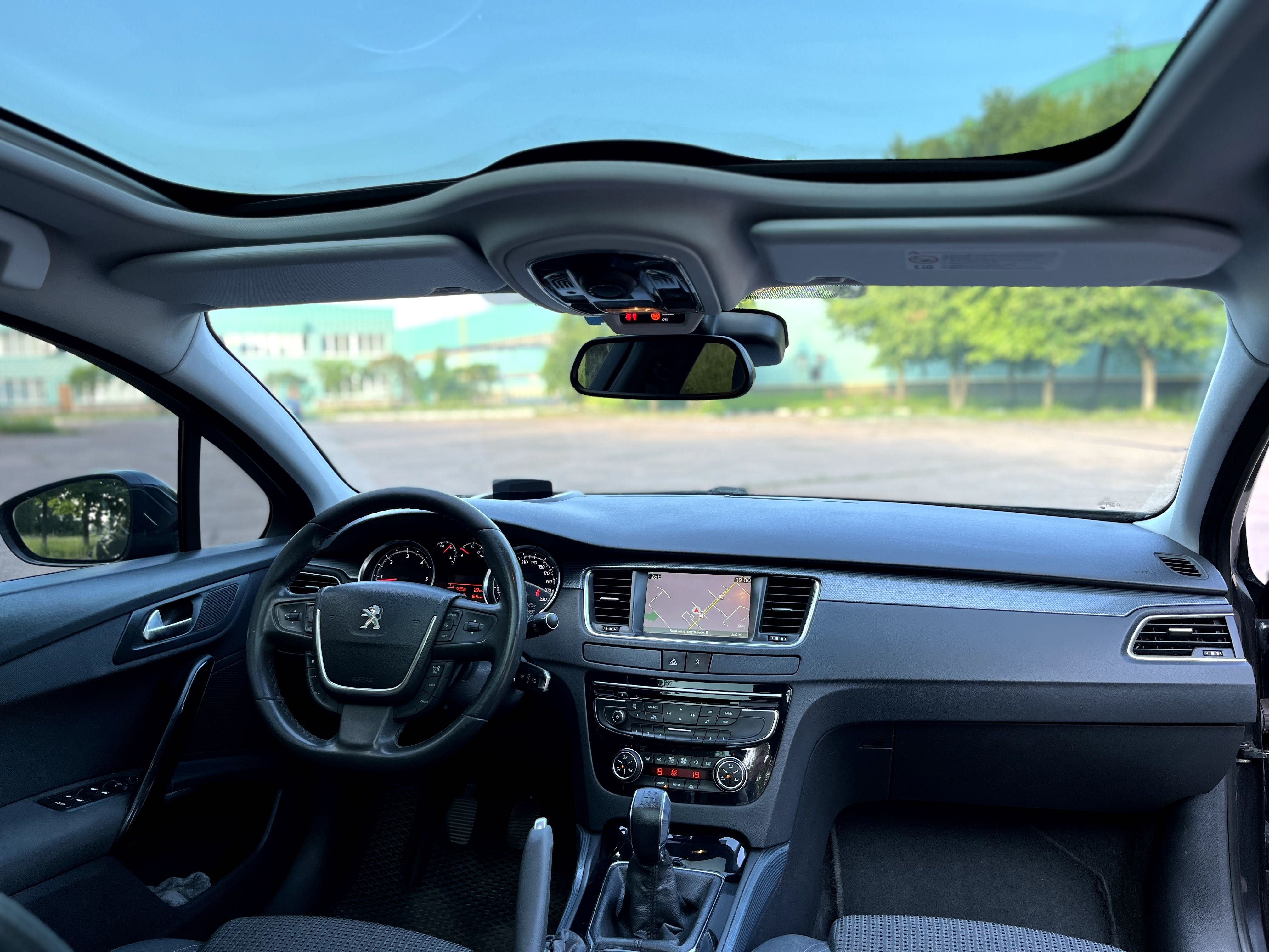 Peugeot 508 SW 2012 1.6 Дизель універсал панорамний дах пежо 508