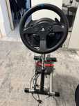 Kierownica Thrustmaster T300 RS z pedałami + solidny stojak