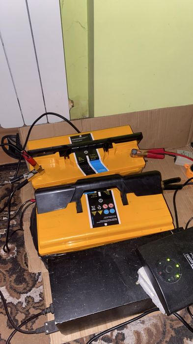 Станція безперебійного живлення УПС + 2 аккумулятора