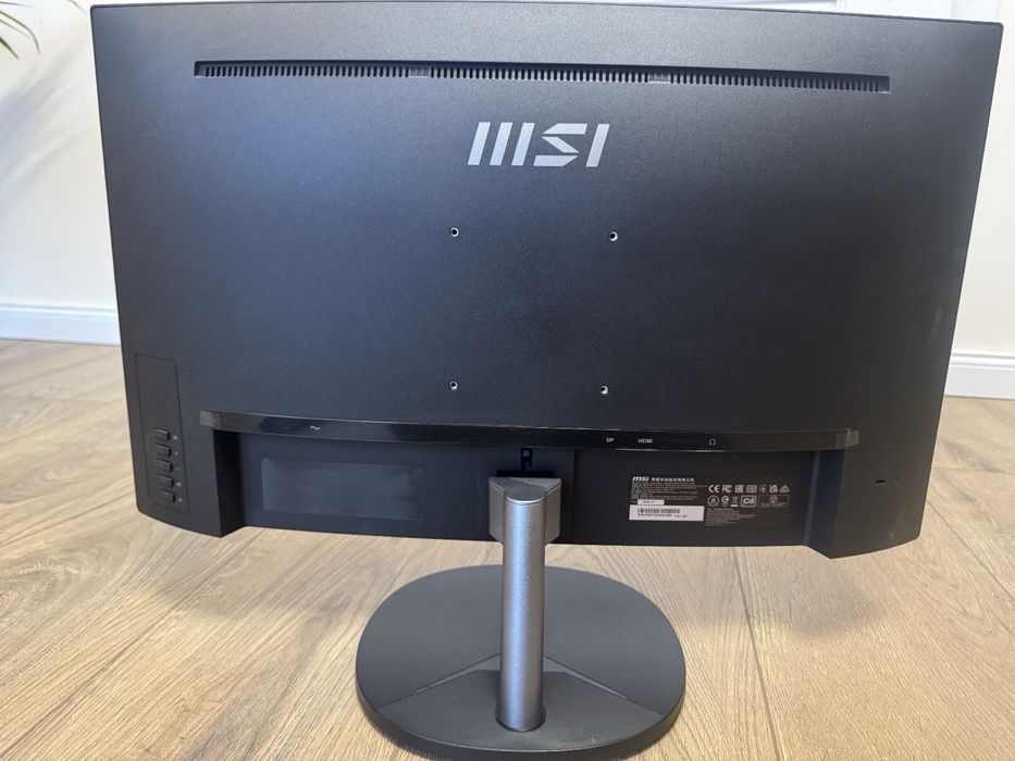 Monitor LED MSI Pro MP271C 27” 1920x1080 75 Hz Zakrzywiony jak nowy