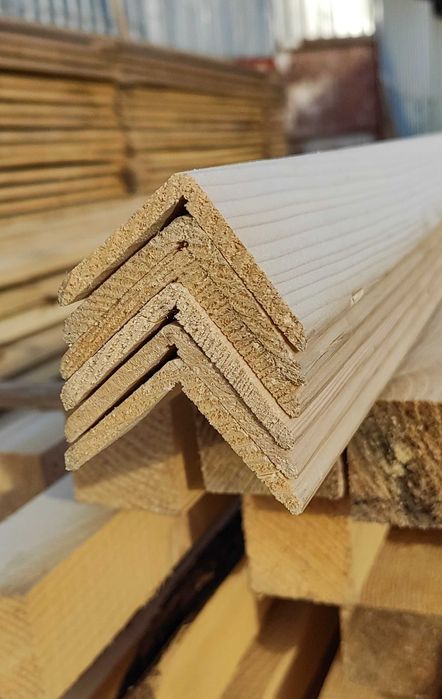 Плінтус дерев'яний, притворна стиковочна планка, кути, уголки