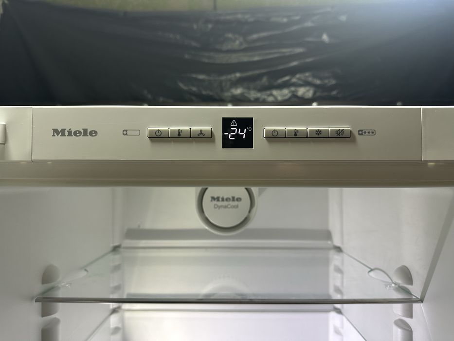 ТОП! Вбудований холодильник Miele / 281 л/A++/ DynamicCooling/ LED