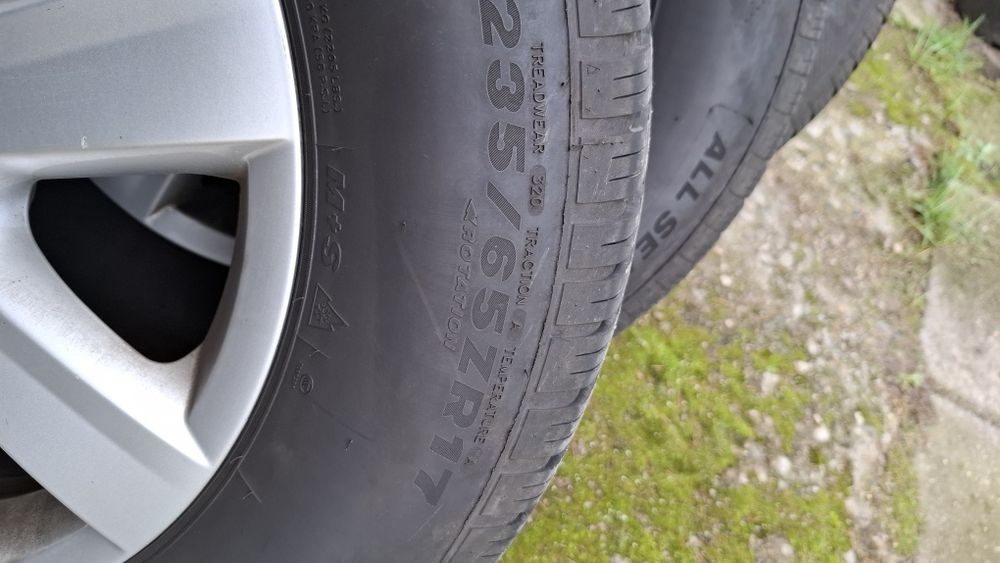 Koła wielosezonowe 5x130 Touareg 235/65 R17