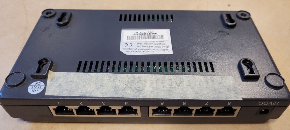 Switch Ethernet RJ45 8 portów 12V