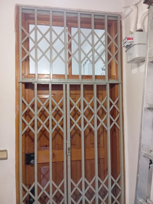 Ролети розсувні,дверні