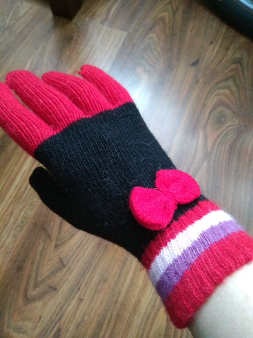 Wełna angora rękawiczki damskie czarno czerwone