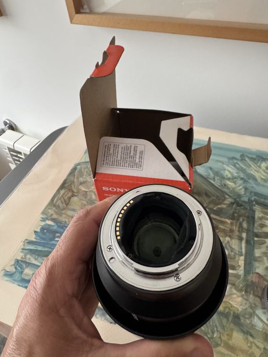 Objectiva Sony 85 mm f1.8 na caixa