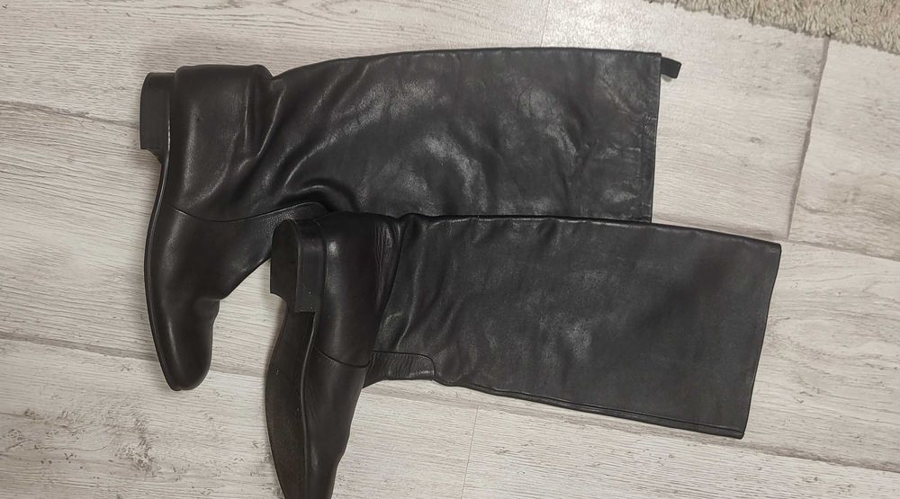 Шкіряні трендові чоботи