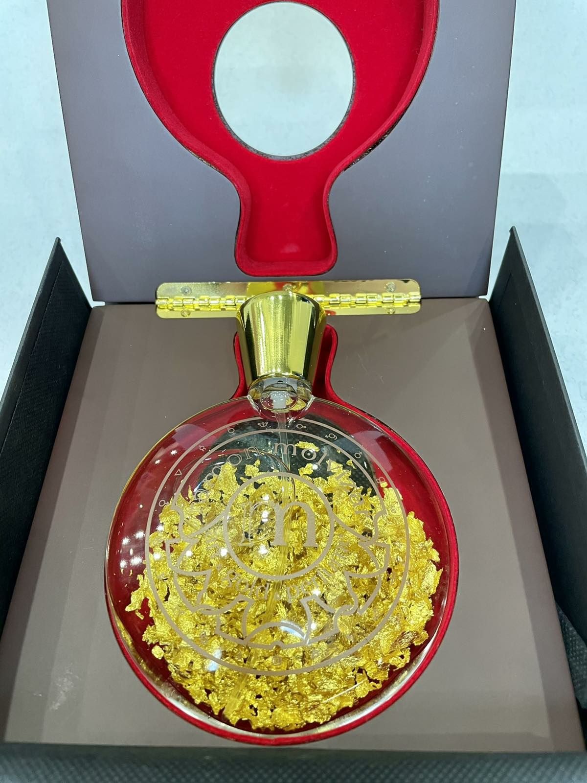 Molinard Rose Emois и Ramon Molvizar Art & Gold perfume